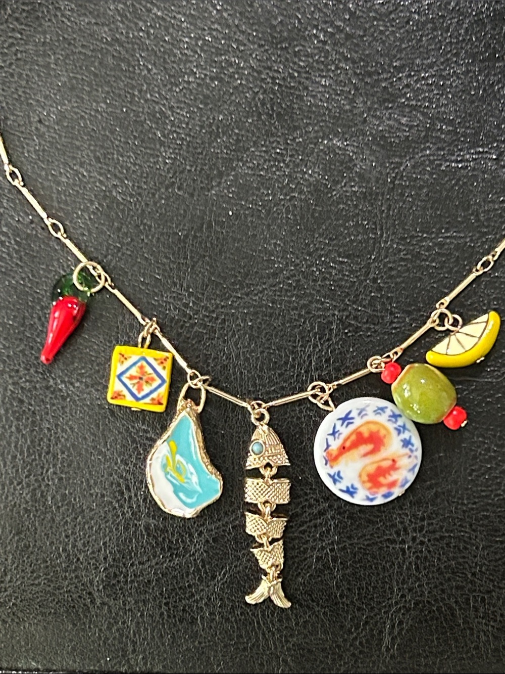 "Tapas" Multicolor Charm Necklace from the brand Atterri